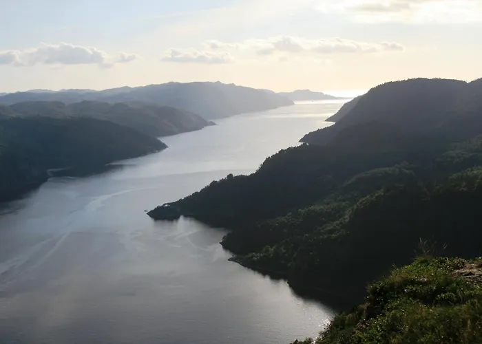 Det Hvite Hus Casa de Férias Feda